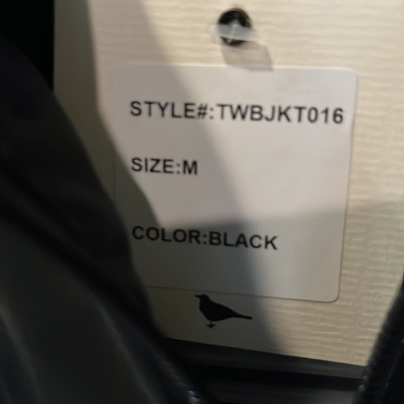 Rainbow Jr jacket and shorts size M💙 - Picture 2 of 4